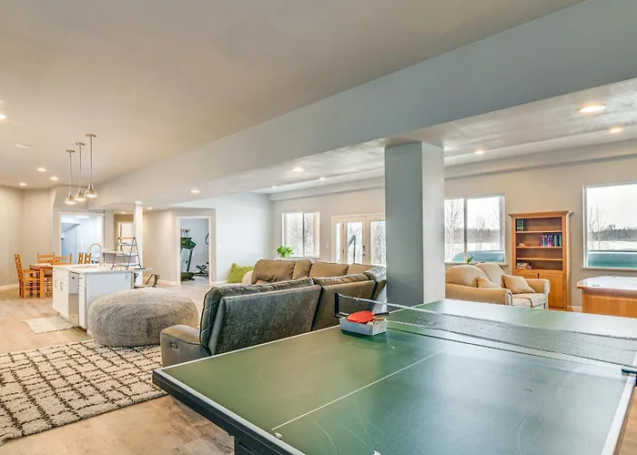 Palmer Apartment With Peaceful Pond And Kayaks!